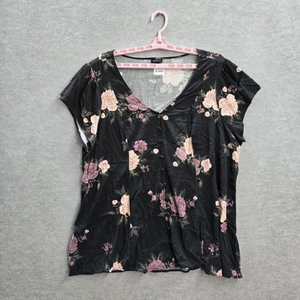 Torrid Women Blouse 3 Black Floral V-Neck Button Front Stretch Challis Lace-Up